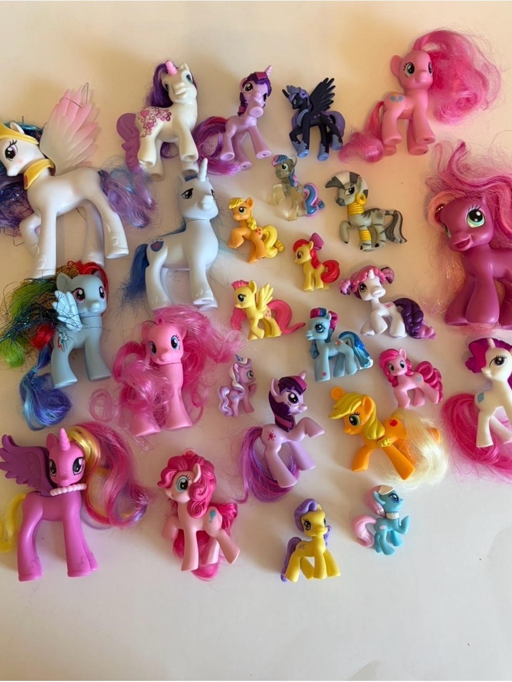 My Little Pony Mixed Color Pony Figure Lot - Pink Purple Yellow Blue